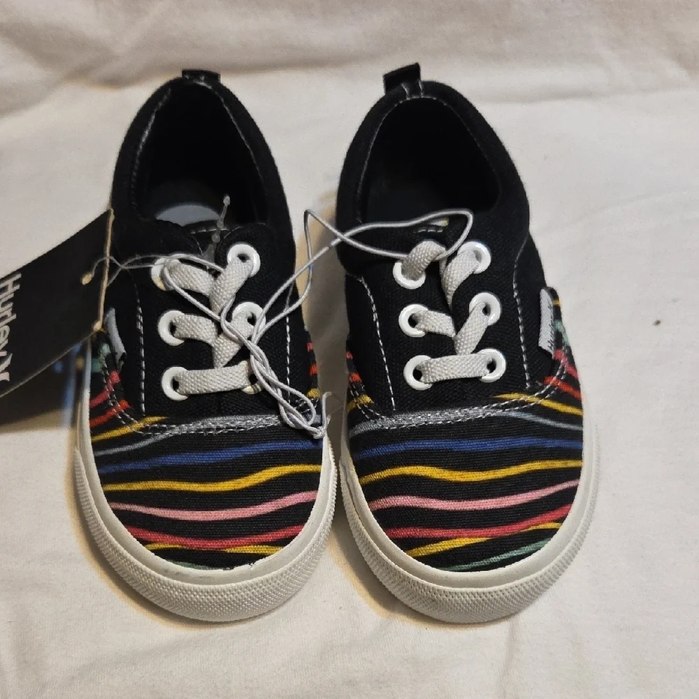 Hurley Black Sneakers with Vibrant Stripes